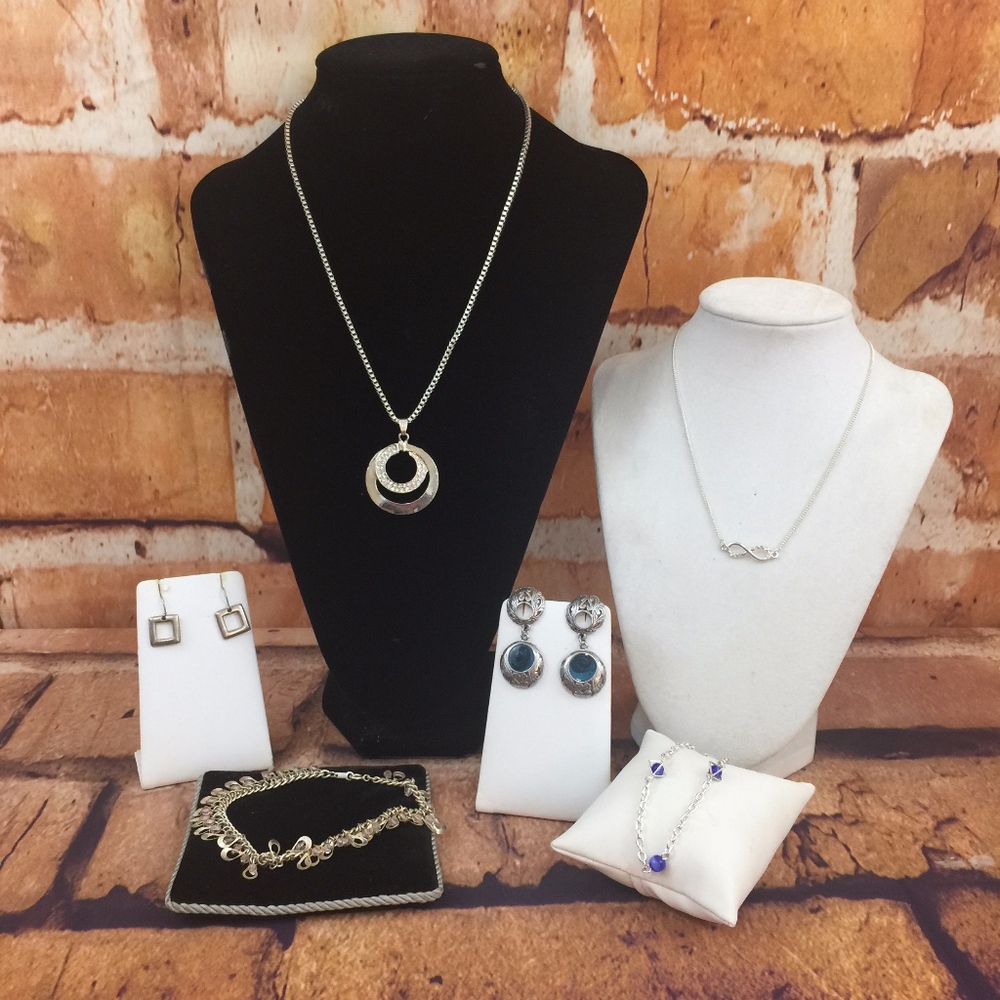 🌸 Necklace earrings Bracelet Jewelry lot of 6 J2